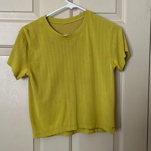 Lululemon workout top